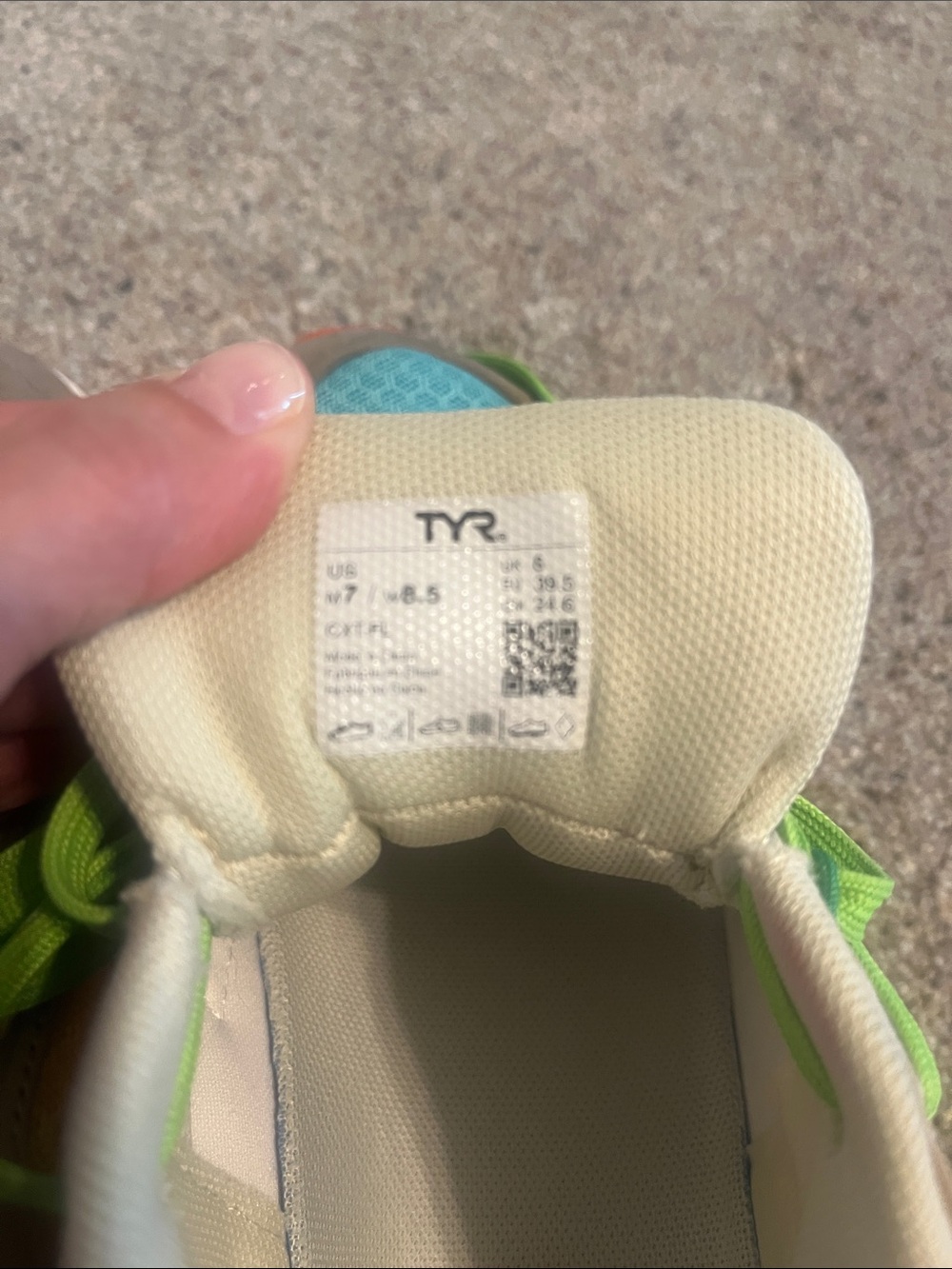 Women’s TYR athletic Sneakers in Aqua, Lime & Yellow. SZ 8.5. - Picture 4 of 6
